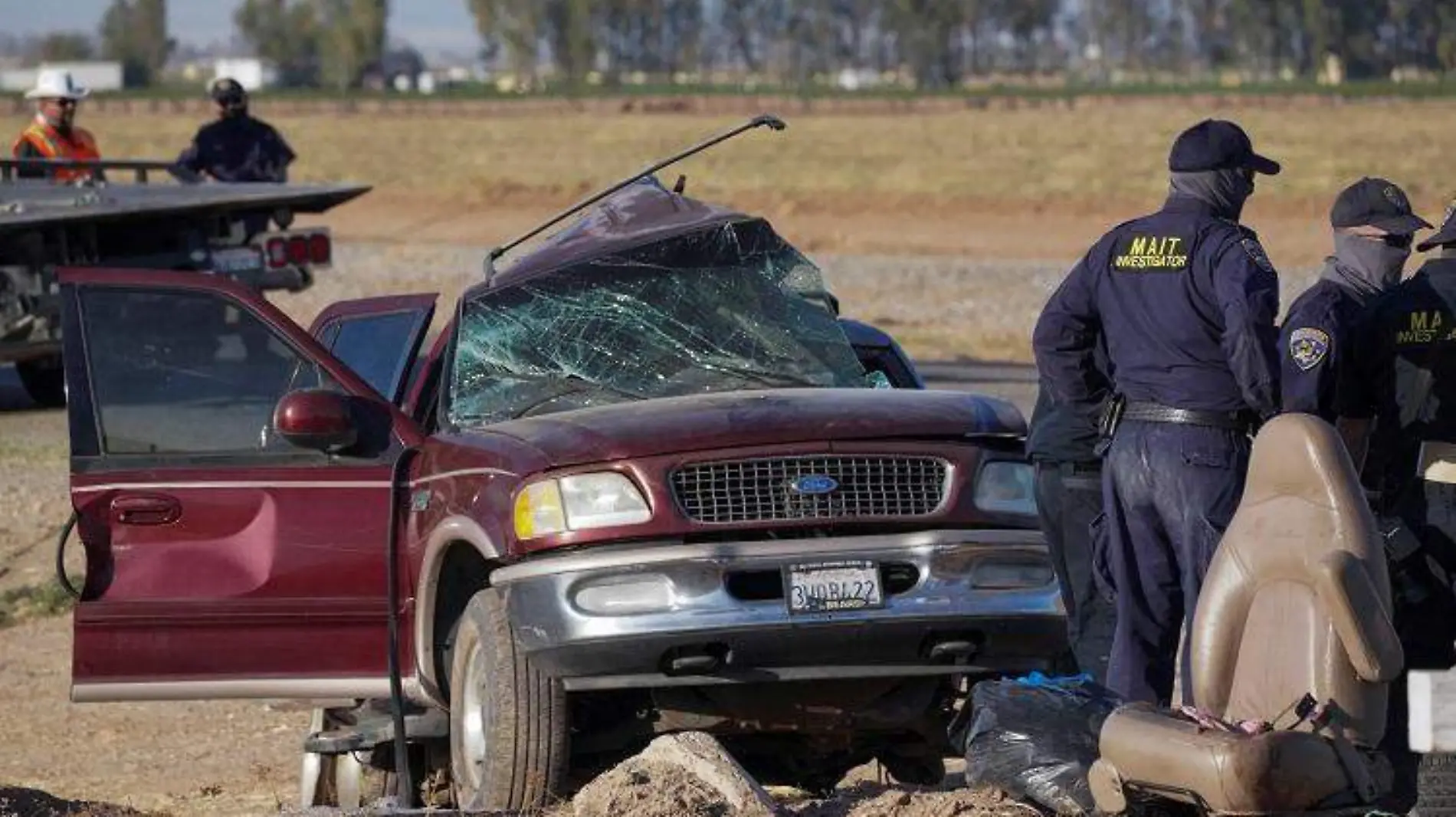 accidente california migrantes camioneta (2)